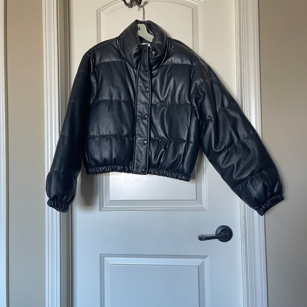 NWOT Kancan Taylor Cropped Faux Leather Puffer Jacket BLACK Large